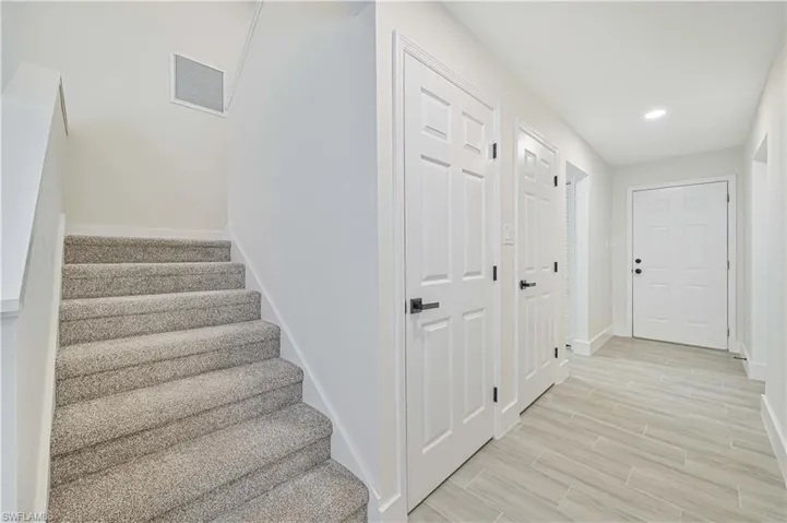stair to upstair