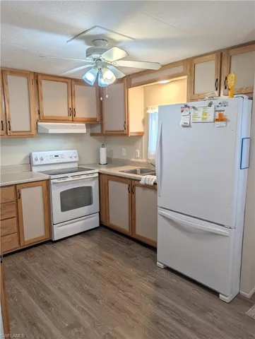 810 Hollyberry Ct, North Fort Myers, Florida 33917