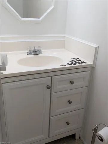 810 Hollyberry Ct, North Fort Myers, Florida 33917