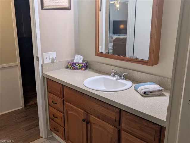 810 Hollyberry Ct, North Fort Myers, Florida 33917