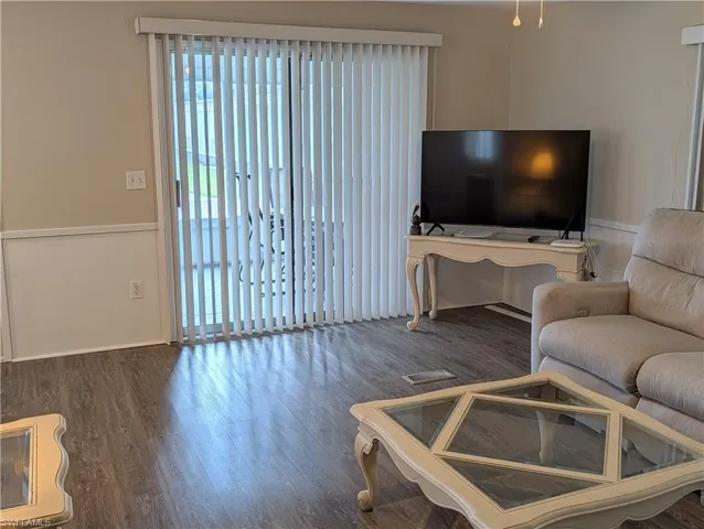 810 Hollyberry Ct, North Fort Myers, Florida 33917