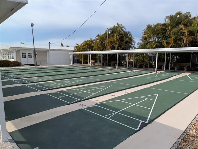810 Hollyberry Ct, North Fort Myers, Florida 33917