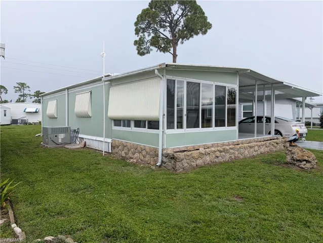 810 Hollyberry Ct, North Fort Myers, Florida 33917