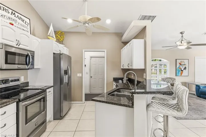 311 Ne 17th Pl, Cape Coral, Florida 33909