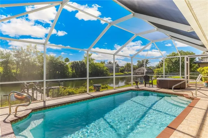 311 Ne 17th Pl, Cape Coral, Florida 33909