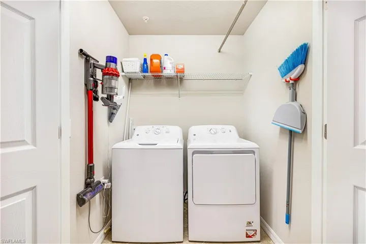 Laundry - Washer/Dryer