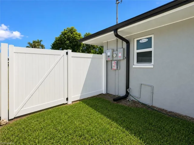 1419 Shelby Pkwy, Cape Coral, Florida 33904
