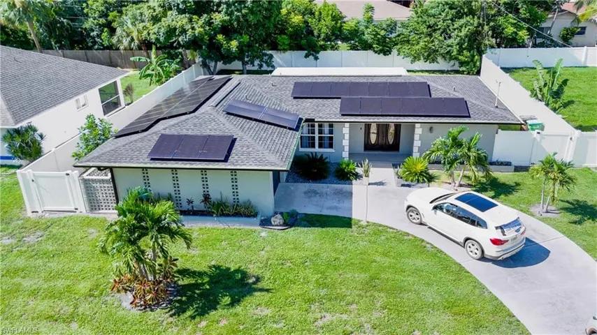 1419 Shelby Pkwy, Cape Coral, Florida 33904