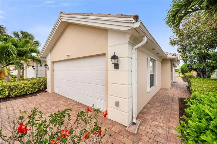 7159  Marconi  CT, Naples, FL 34114