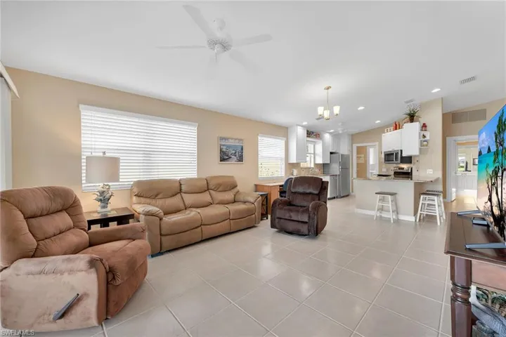 7159  Marconi  CT, Naples, FL 34114