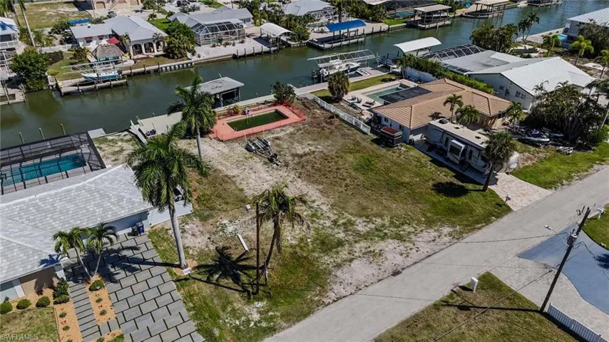 207 Ibis St, Fort Myers Beach, Florida 33931