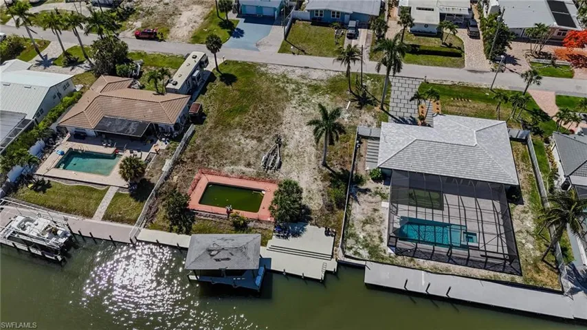 207 Ibis St, Fort Myers Beach, Florida 33931