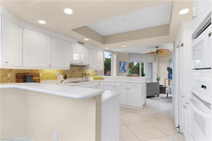 Spacious, light filled kitchen