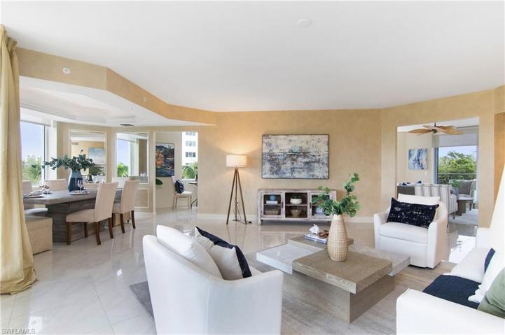 Ample living-dining