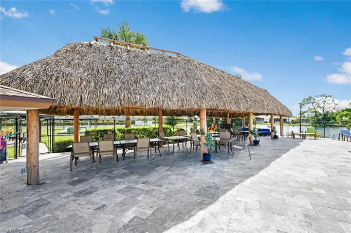 145 Marseille Dr, Naples, Florida 34112