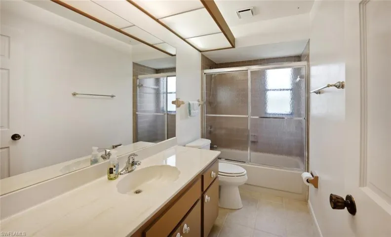 145 Marseille Dr, Naples, Florida 34112