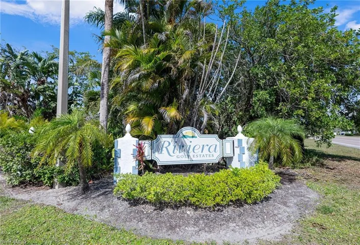 145 Marseille Dr, Naples, Florida 34112