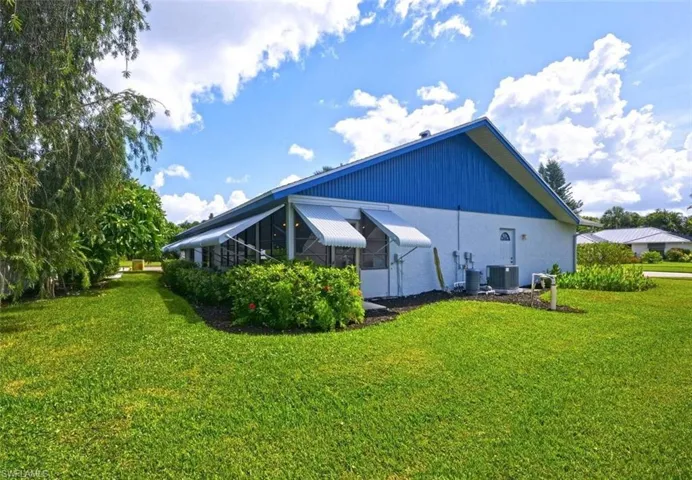 145 Marseille Dr, Naples, Florida 34112