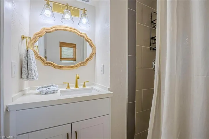 1960 Estey Ave, Naples, Florida 34104