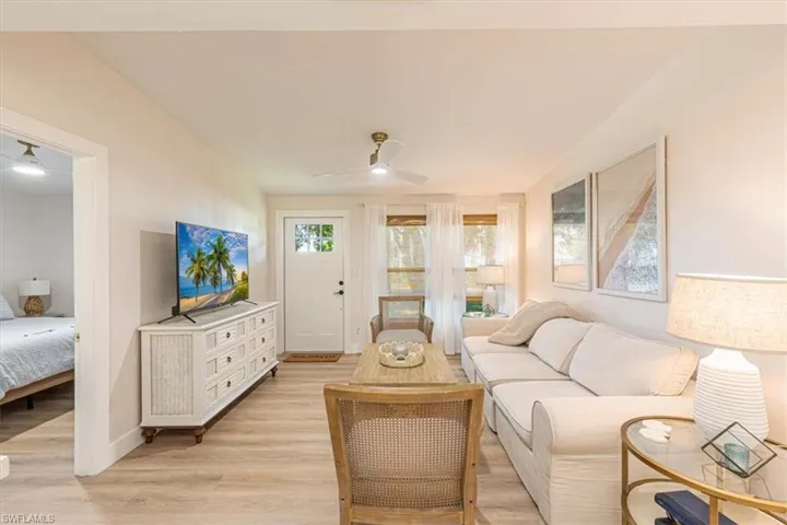 1960 Estey Ave, Naples, Florida 34104