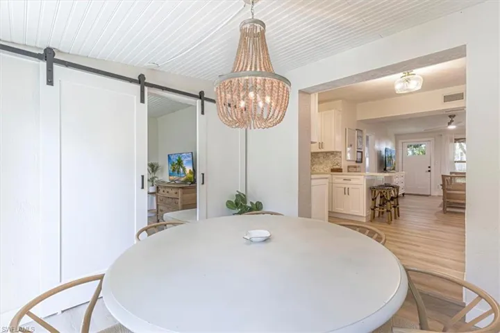 1960 Estey Ave, Naples, Florida 34104