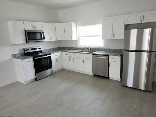 608 Kleinart Dr, Lehigh Acres, Florida 33972