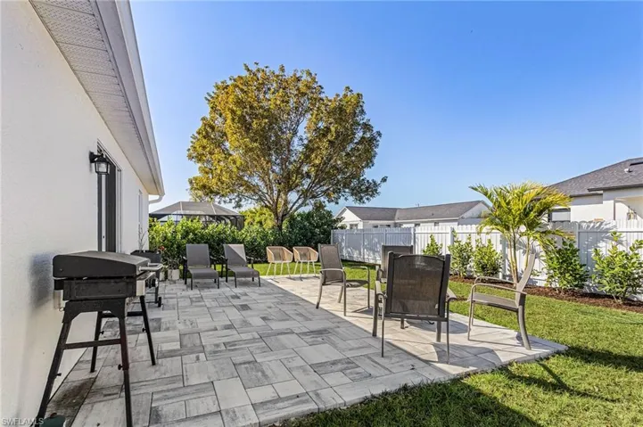 1618 7th Ave, Cape Coral, Florida 33993