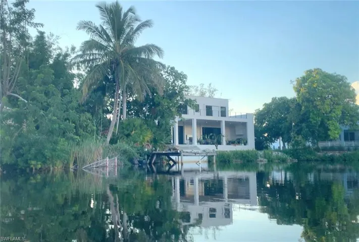 New construction next door