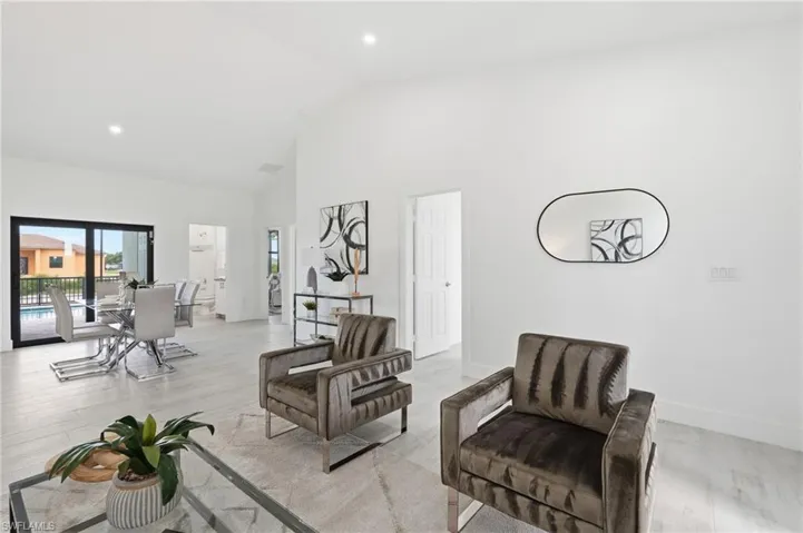 2210 Nw 9th Ave, Cape Coral, Florida 33993