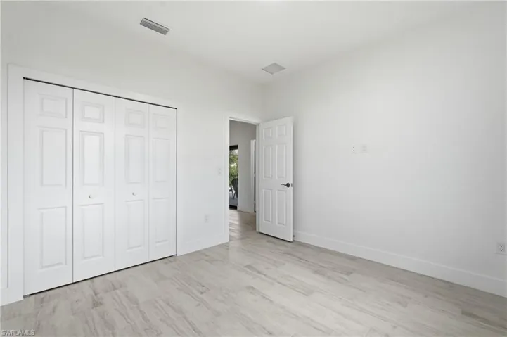 2210 Nw 9th Ave, Cape Coral, Florida 33993