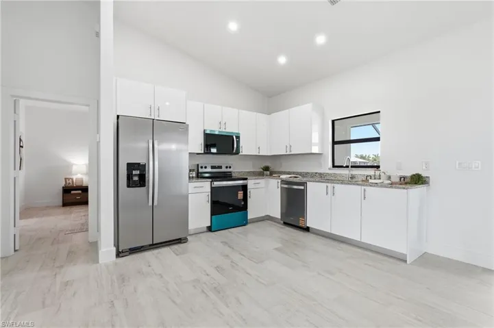 2210 Nw 9th Ave, Cape Coral, Florida 33993