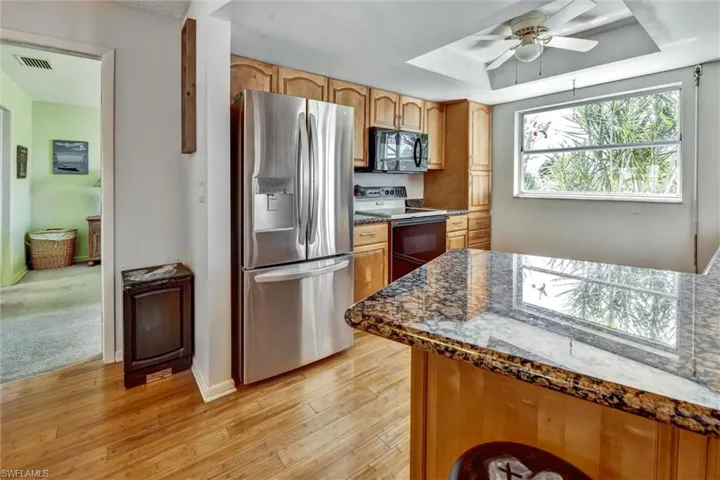148 Kamal PKWY, CAPE CORAL FL 33904
