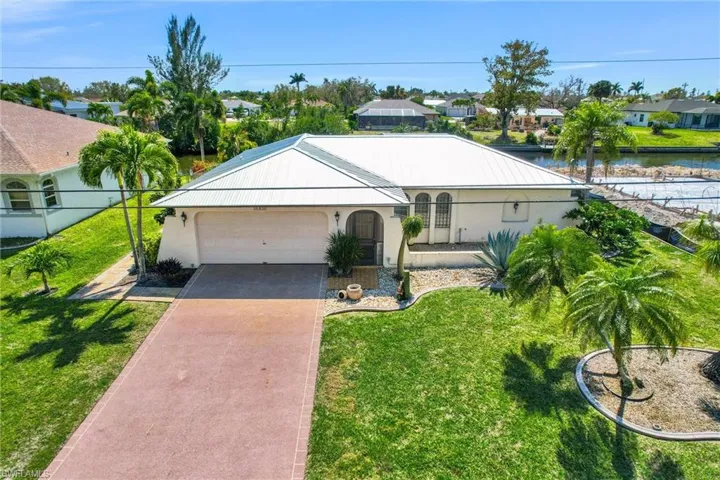 148 Kamal PKWY, CAPE CORAL FL 33904