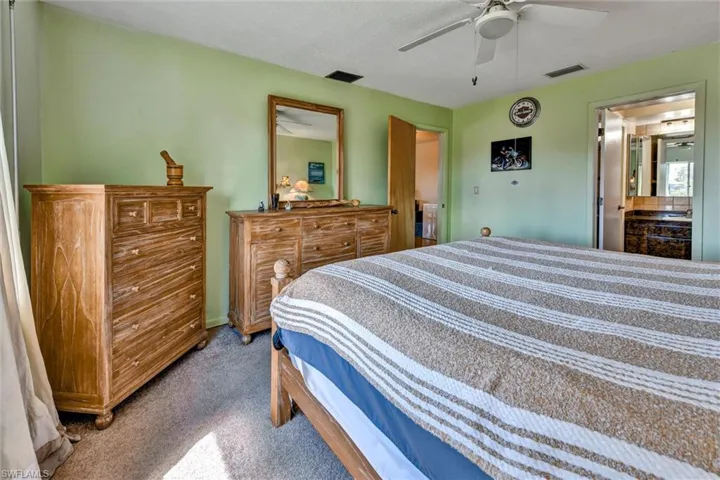 148 Kamal PKWY, CAPE CORAL FL 33904