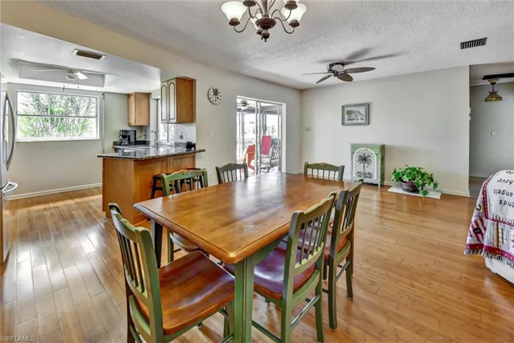 148 Kamal PKWY, CAPE CORAL FL 33904