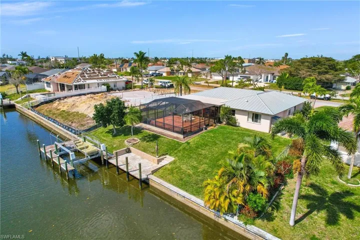 148 Kamal PKWY, CAPE CORAL FL 33904
