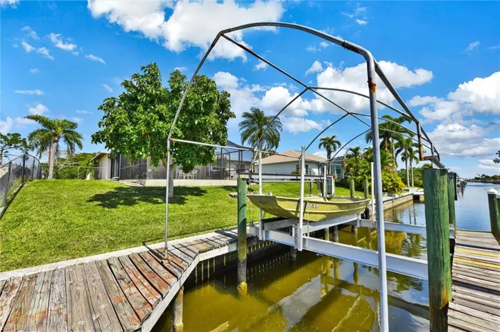 148 Kamal PKWY, CAPE CORAL FL 33904