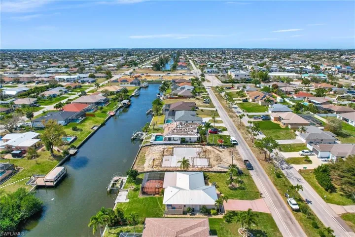 148 Kamal PKWY, CAPE CORAL FL 33904
