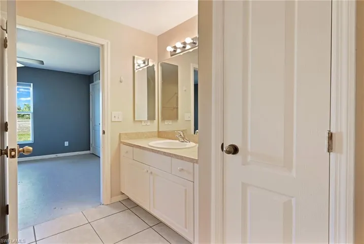 235 NW 15th TER, CAPE CORAL FL 33993