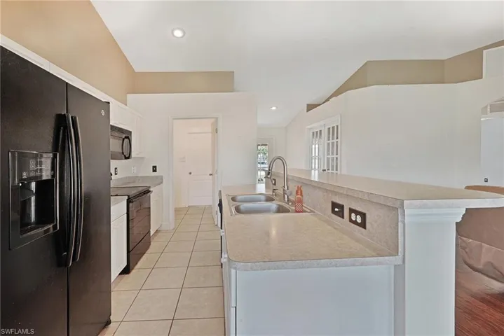 235 NW 15th TER, CAPE CORAL FL 33993