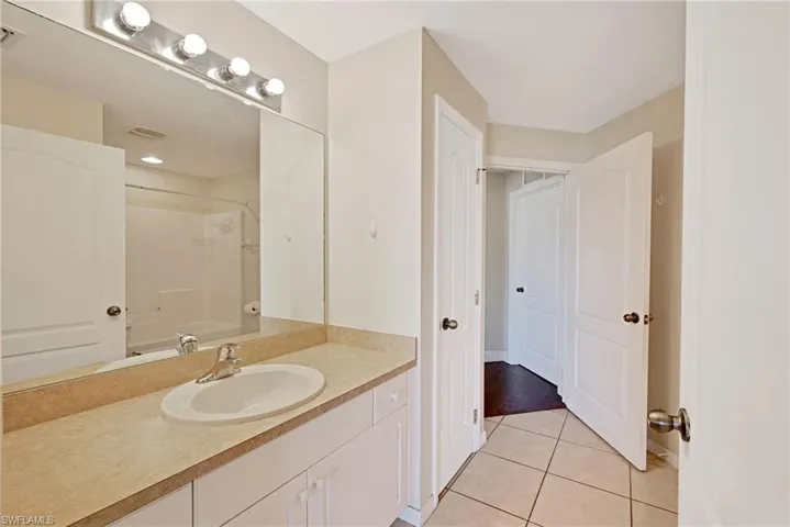 235 NW 15th TER, CAPE CORAL FL 33993