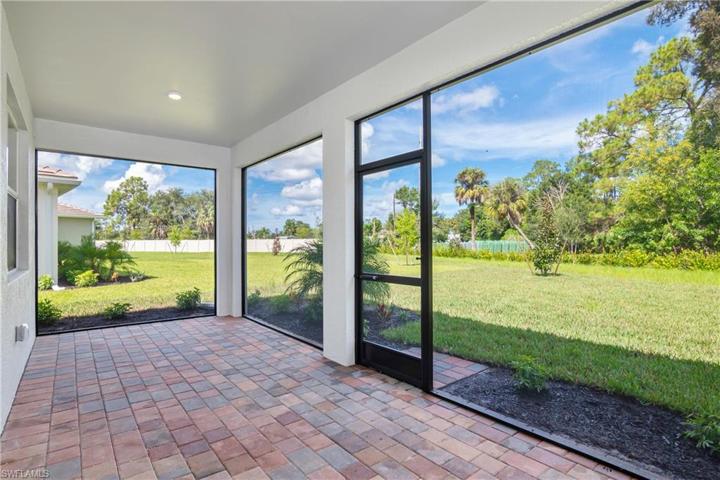 Get outdoor space with a private yard