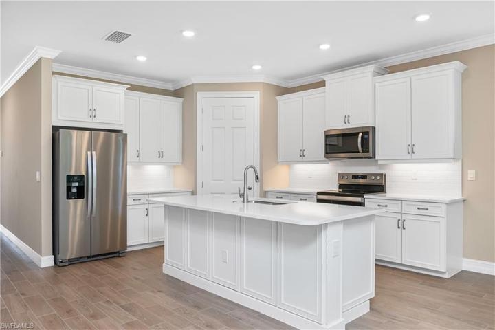 Light bright open Kitchen concept