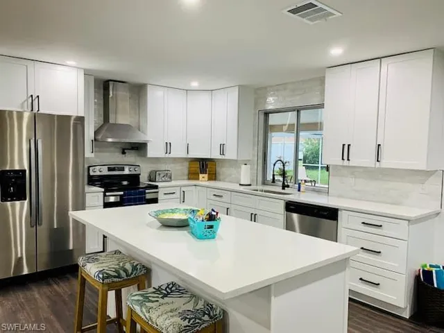 1111 Se 31st St, Cape Coral, Florida 33904