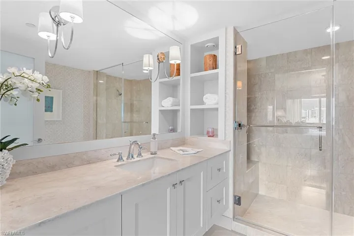 11125 Gulf Shore Dr # 701, Naples, Florida 34108