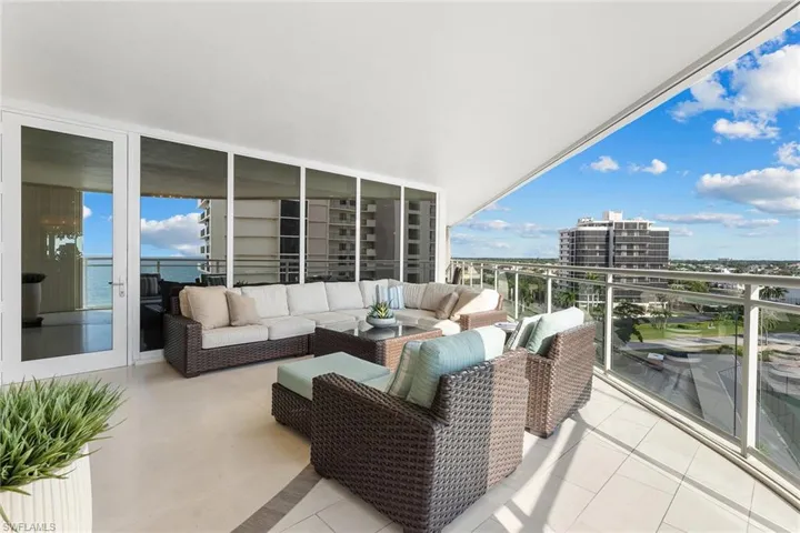 11125 Gulf Shore Dr # 701, Naples, Florida 34108