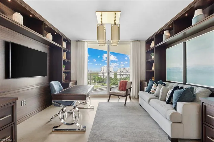 11125 Gulf Shore Dr # 701, Naples, Florida 34108