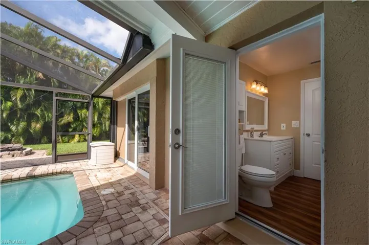 Pool/Guest bath!
