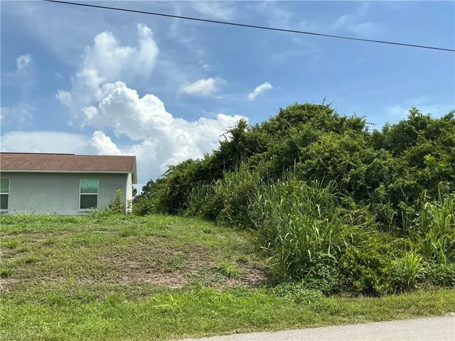 5411 Lee St, Lehigh Acres, Florida 33971