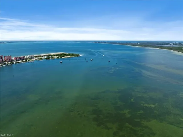841 San Carlos Dr, Fort Myers Beach, Florida 33931
